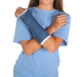 How to Tell If Your Child Broke Their Arm or Leg